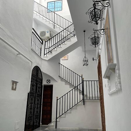Apartamentos San Francisco Seville Exterior photo
