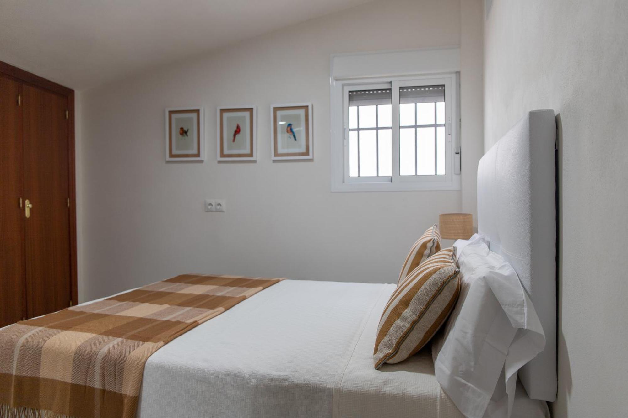 Apartamentos San Francisco Seville Exterior photo