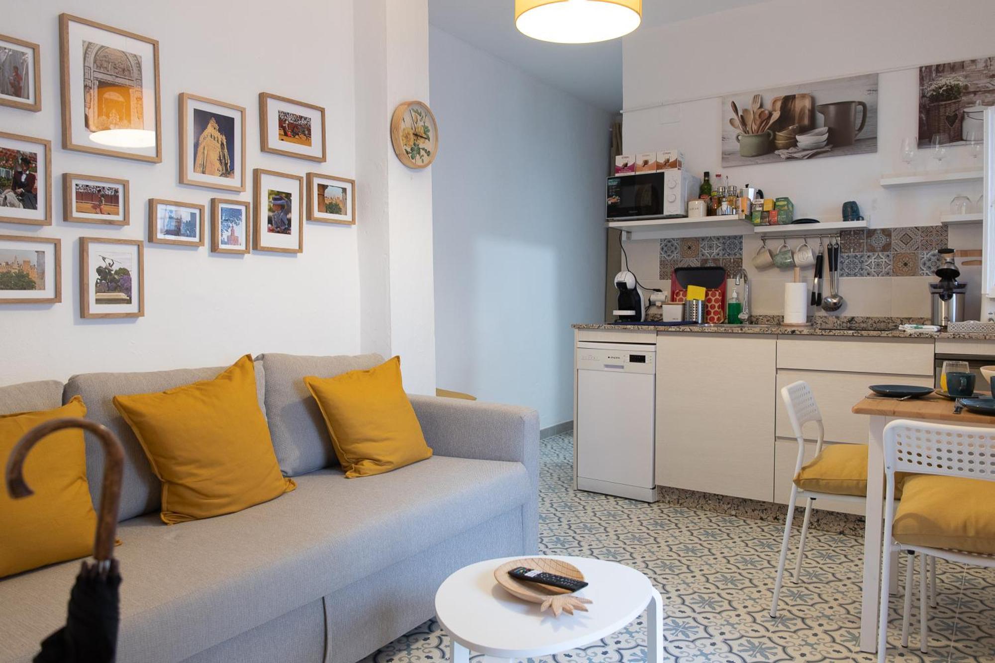 Apartamentos San Francisco Seville Exterior photo