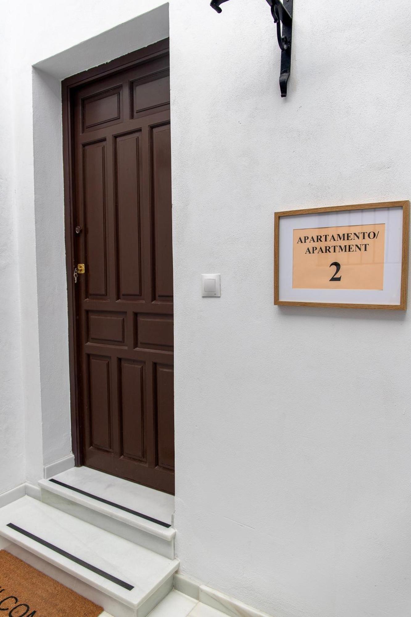 Apartamentos San Francisco Seville Exterior photo