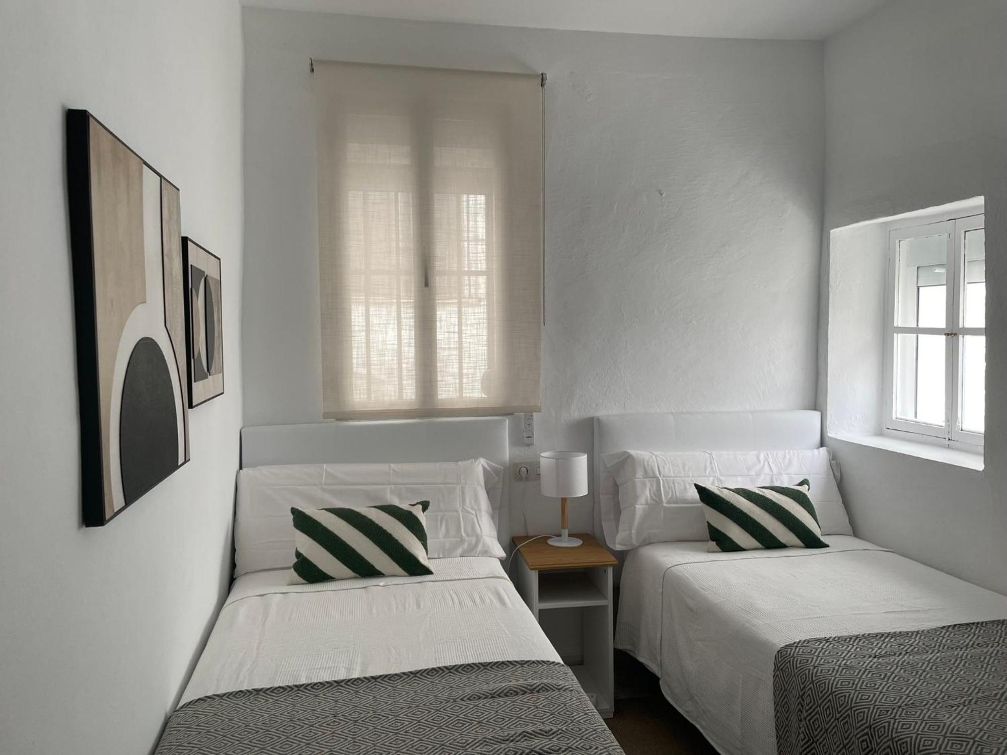 Apartamentos San Francisco Seville Exterior photo